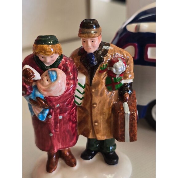 Department 56 Snow Village "A Ride On The Reindeer Lines" Handpainted Ceramic Ac - Picture 3 of 13